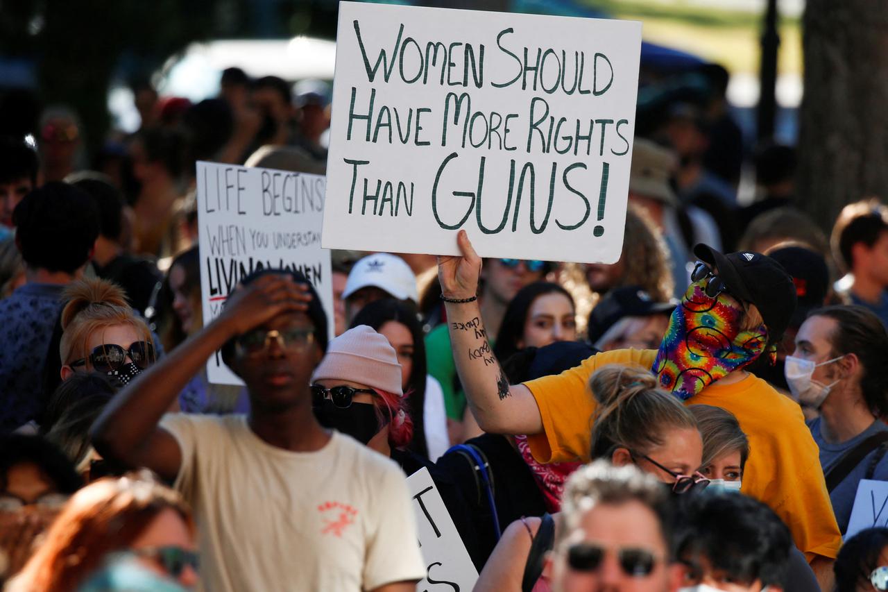 Landmark Roe v Wade abortion decision overturned