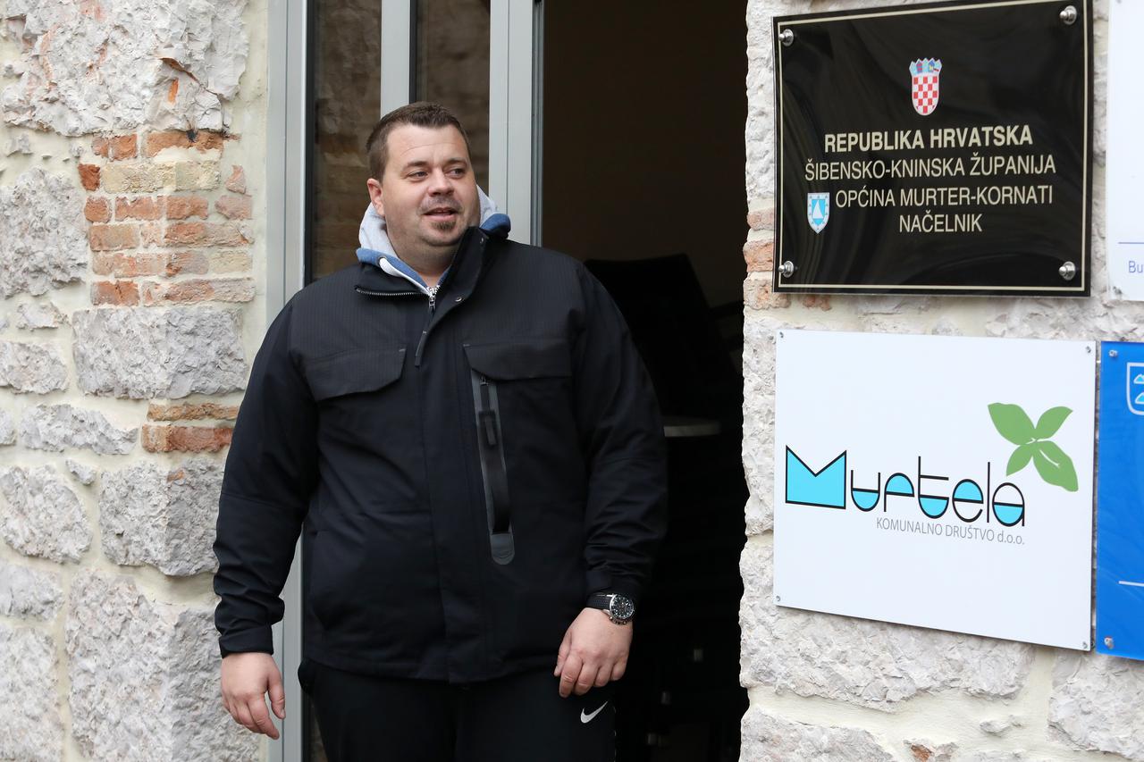 Na?elnik op?ine Murter-Kornati pušten iz pritvora