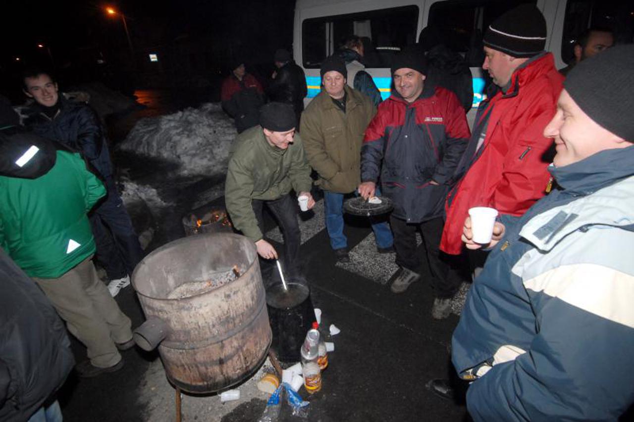 traktori,sirela,mljekari (1)