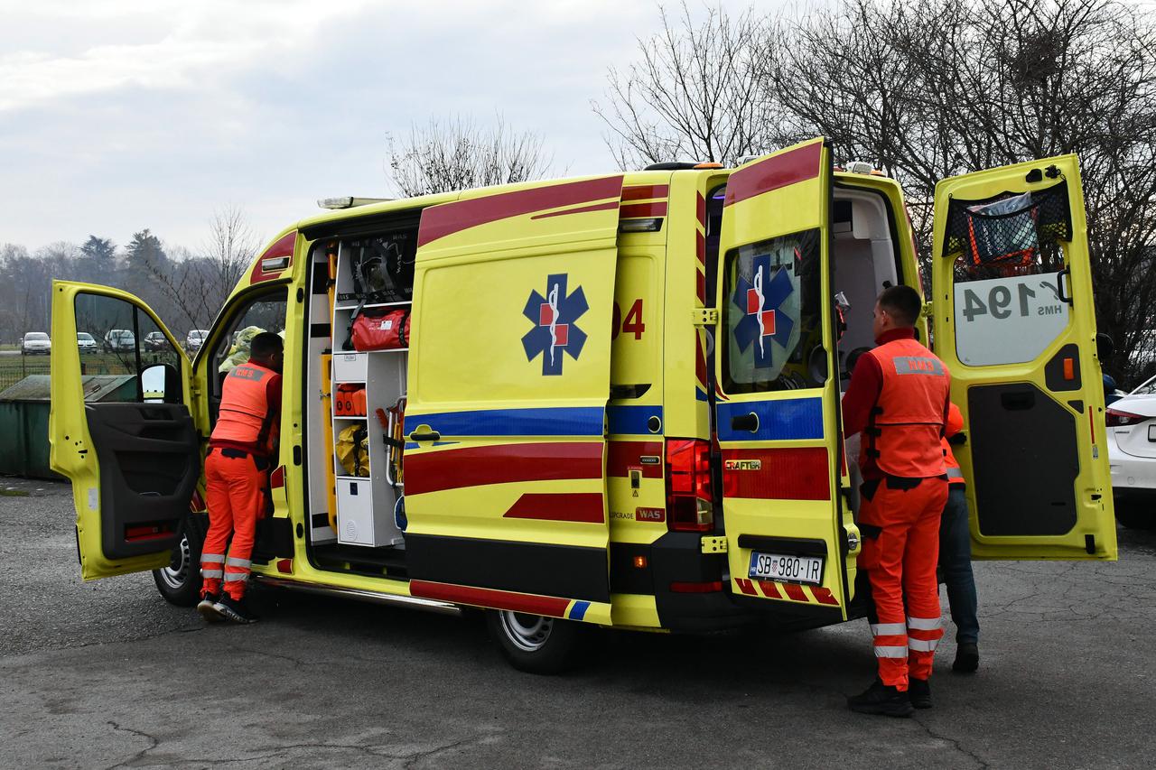 Slavonski Brod: Predstavljeno novo specijalno vozilo za Hitnu medicinsku službu