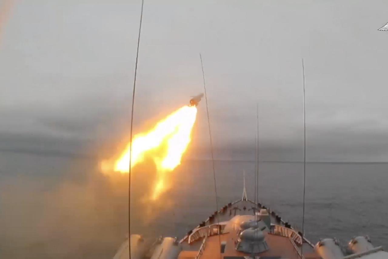 Russia holds naval drills on protecting Arctic shipping route