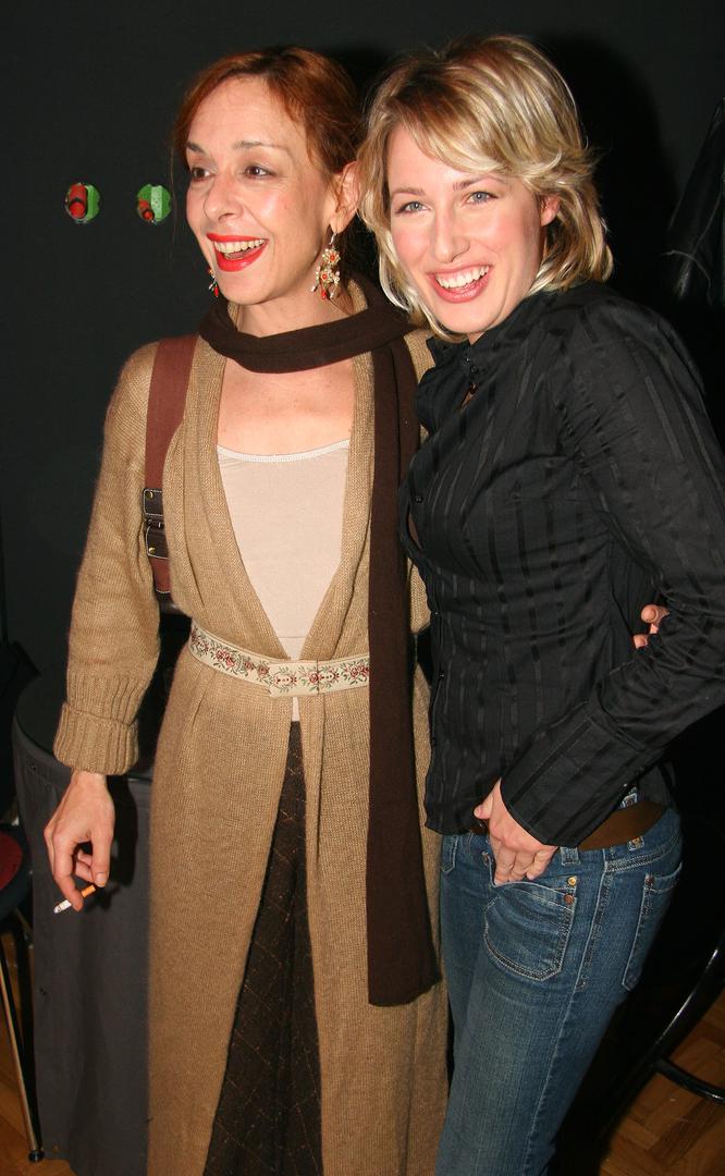 Šira javnost upoznala ju je prije dvadesetak godina, kada je kao studentica Marina osvojila simpatije gledatelja u prvoj hrvatskoj telenoveli "Villa Maria". Odmah nakon diplome na Akademiji dramskih umjetnosti 2005. godine, odigrala je ulogu recepcionistice Željke u humorističnoj seriji "Bumerang", a tijekom godina postala je neizostavno lice domaćih serija, pa smo je tako gledali u projektima kao što su "Dolina sunca", "Loza", "Čista ljubav" i "Dar mar".