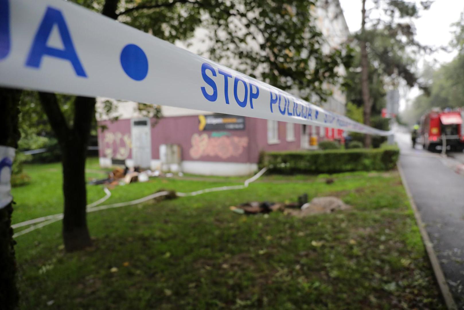 01.10.2022., Zagreb, Policijski ocevid u stanu u kojem je izbio pozar u naselju Trnsko, u kojem je jedna osoba smrtno stradala.  Photo: Emica Elvedji/PIXSELL