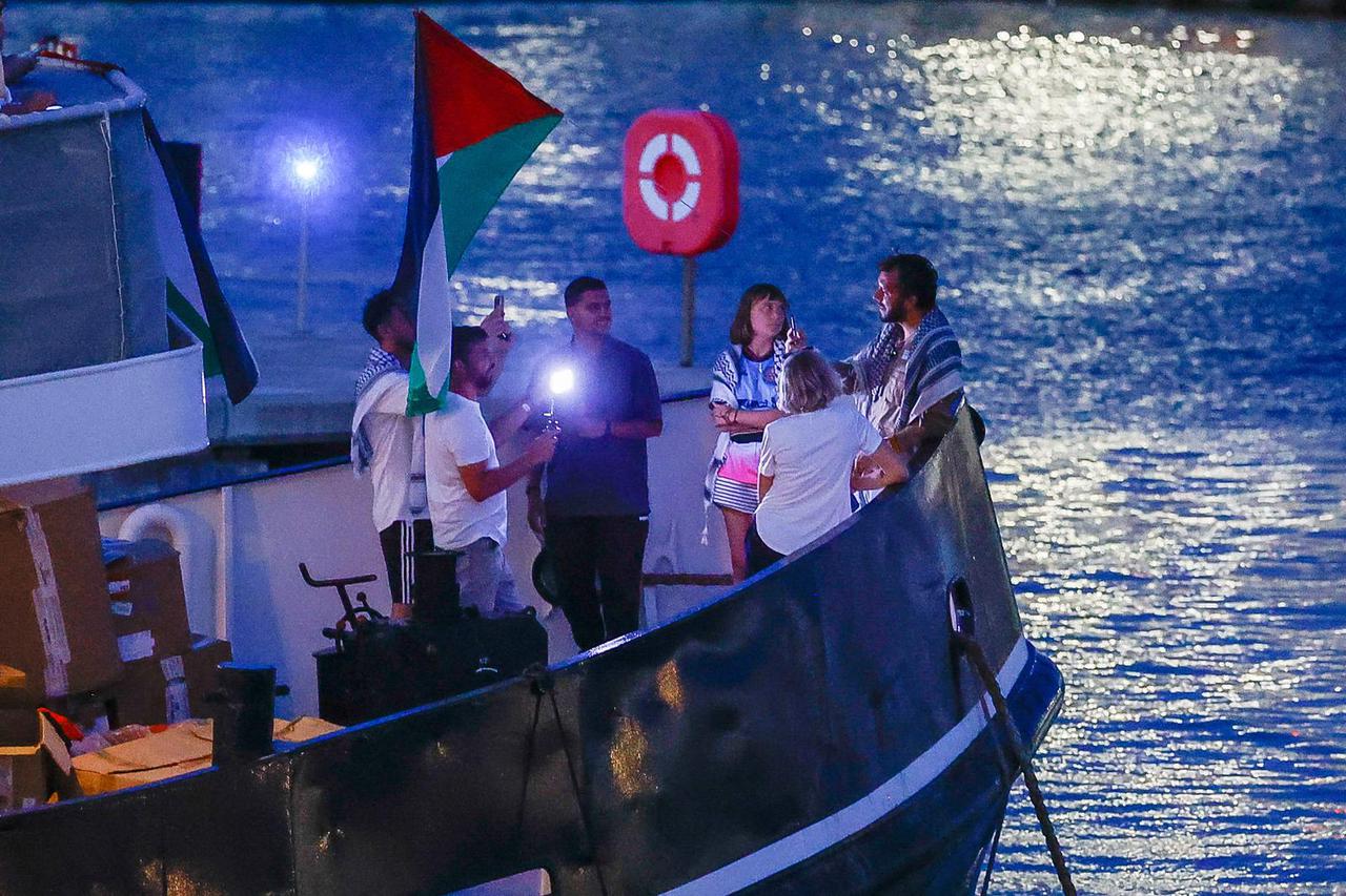 Globalna flotila Sumud i Greta Thunberg ponovno isplovljava iz Barcelone s humanitarnom pomoći u Gazu