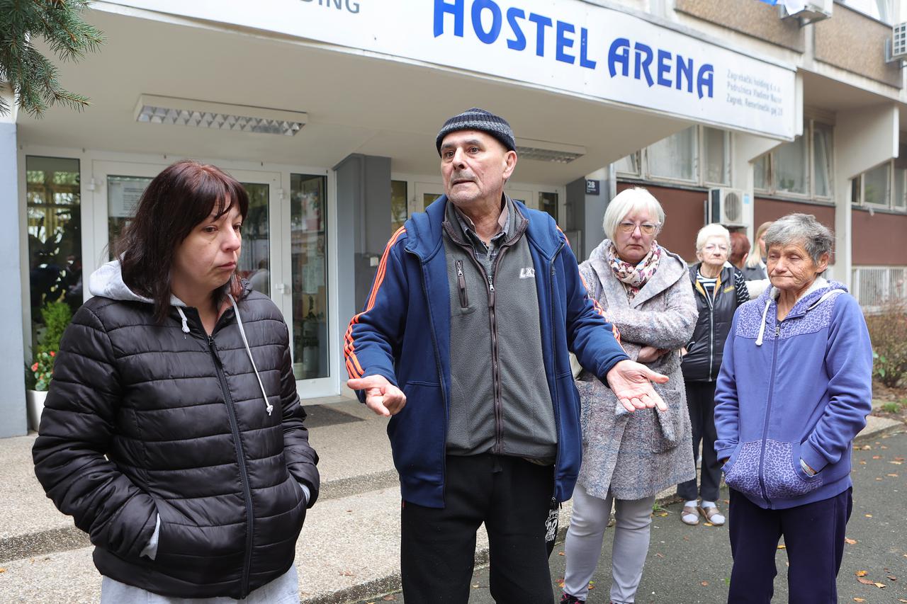 Zagreb: Tri godine nakon potresa u Zagrebu i dalje žive u hostelu Arena
