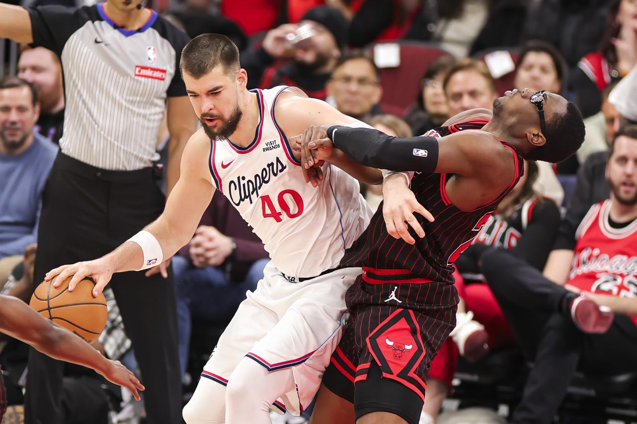 (SP)U.S.-CHICAGO-BASKETBALL-NBA-BULLS VS CLIPPERS