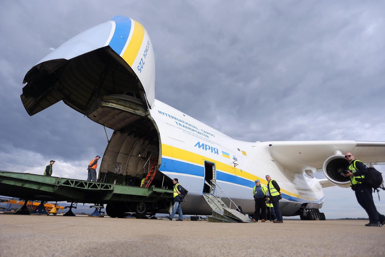 Antonov 225
