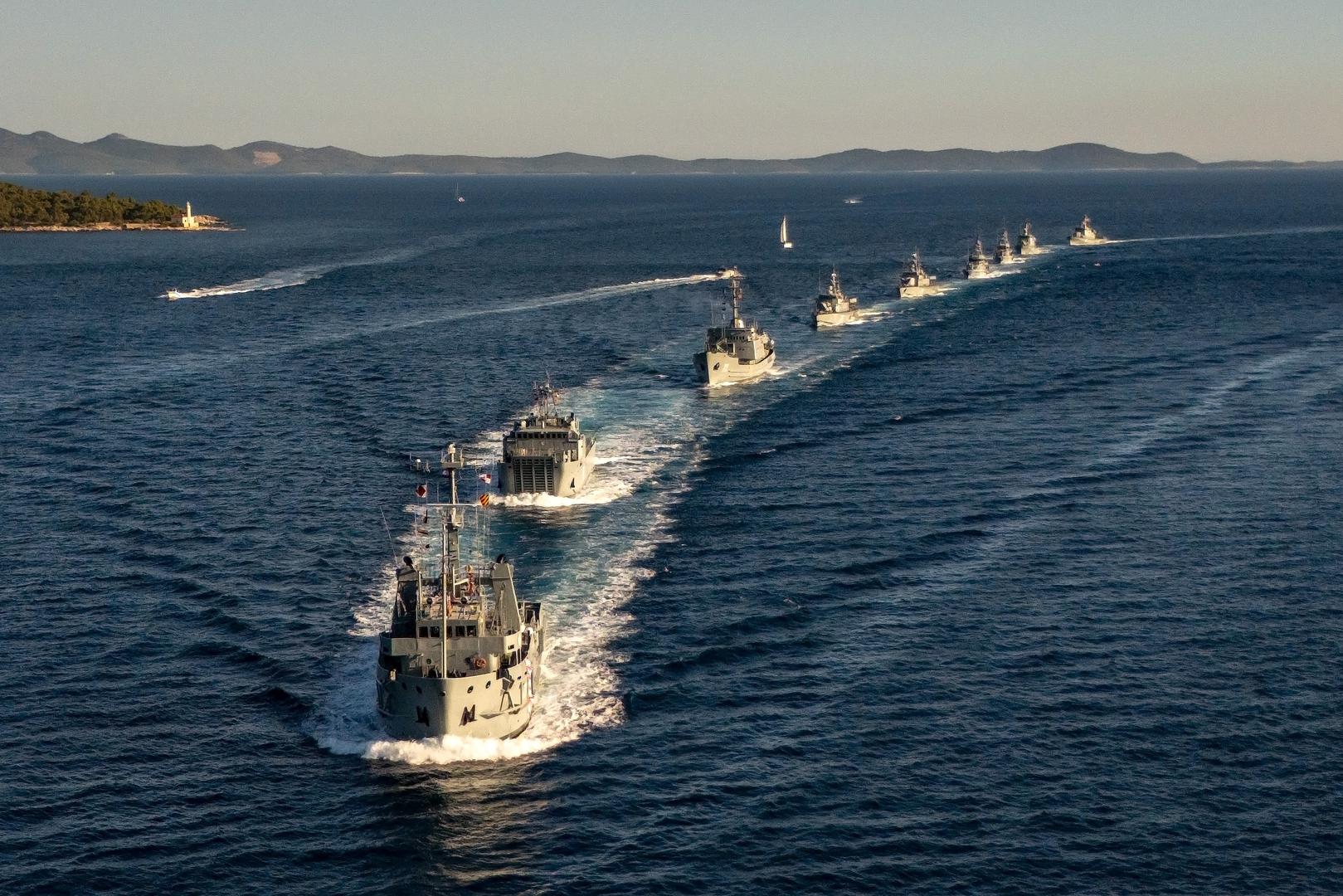 Plovnim postrojem zapovijeda kapetan fregate Srđan Bilić, zamjenik zapovjednika Flote HRM-a. 