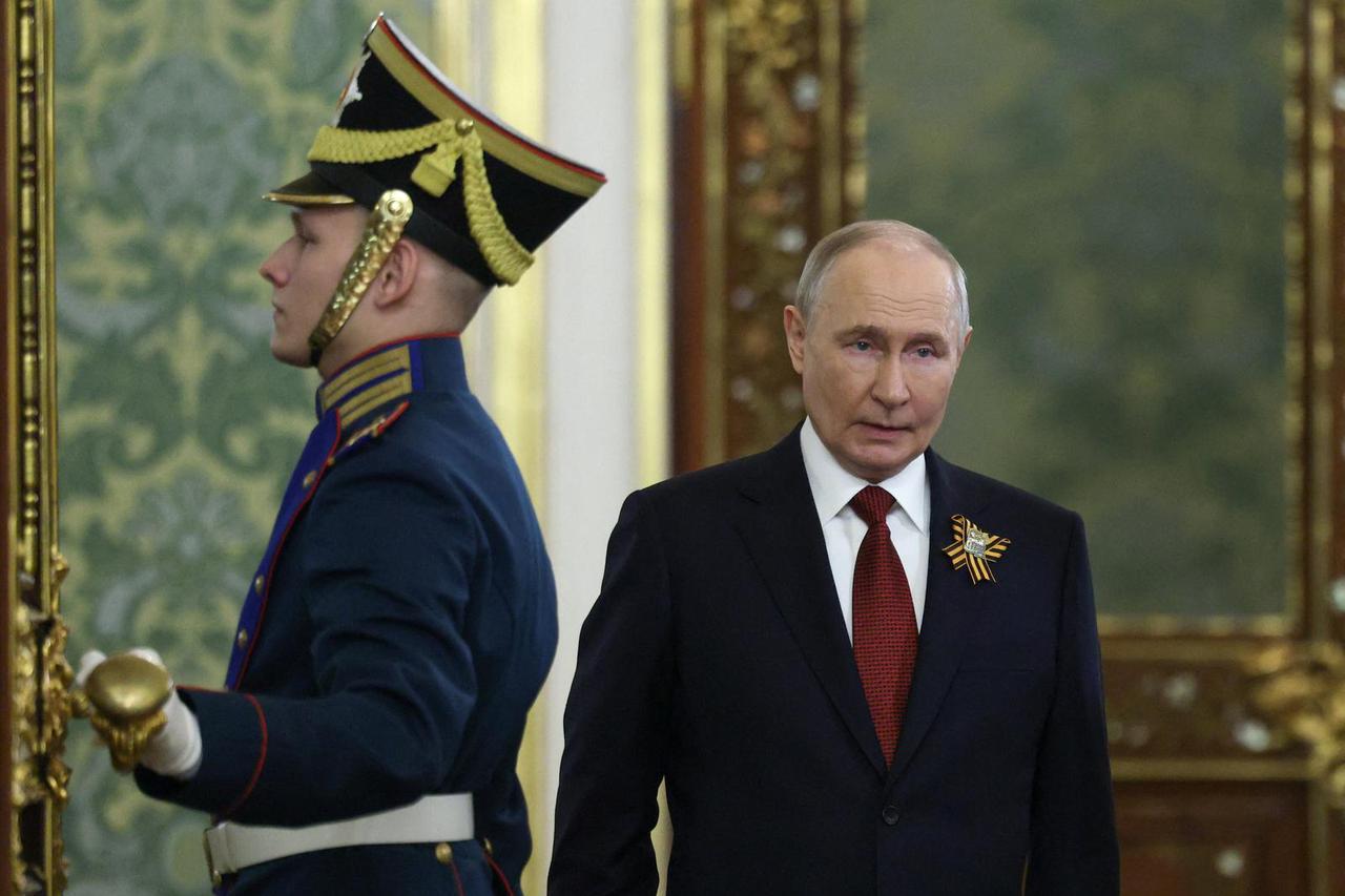 Russian President Vladimir Putin meets with Slovak Prime Minister Robert Fico in Moscow