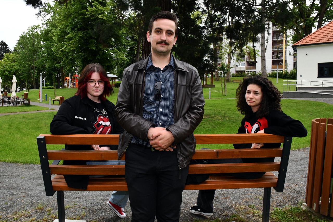 Projekt moja.hr, Mislav Šljivac i ?lanice Udruge Krik iz Slatine