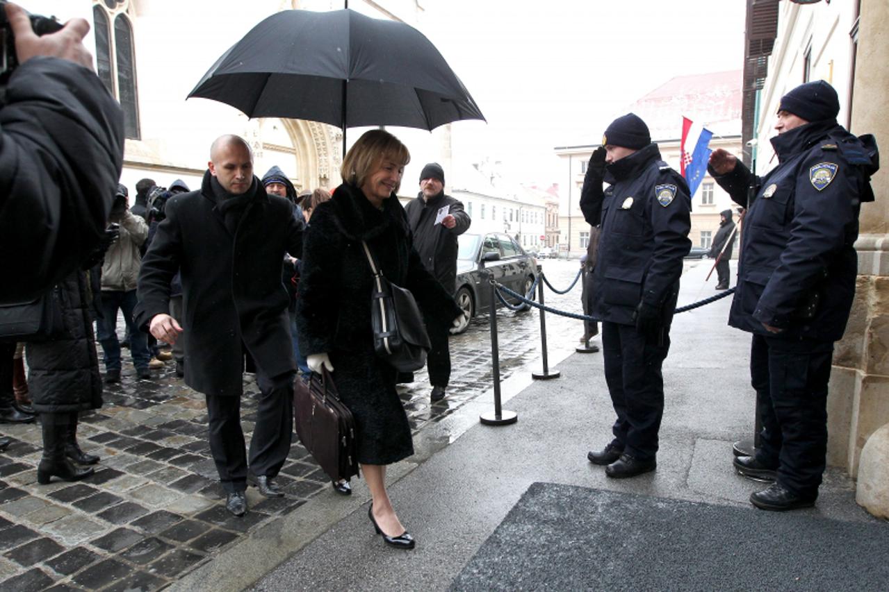 '14.02.2013.. Zagreb-Dolazak ministara na sjednicu Vlade RH,Vesna Pusic. Photo: Boris Scitar/VLM'