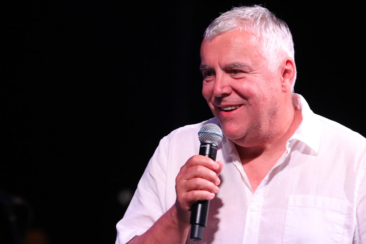 Šibenik: Na tvrđavi Barone održan glazbeni događaj "Arsen, Čovjek kao ja", posvećen Arsenu Dediću