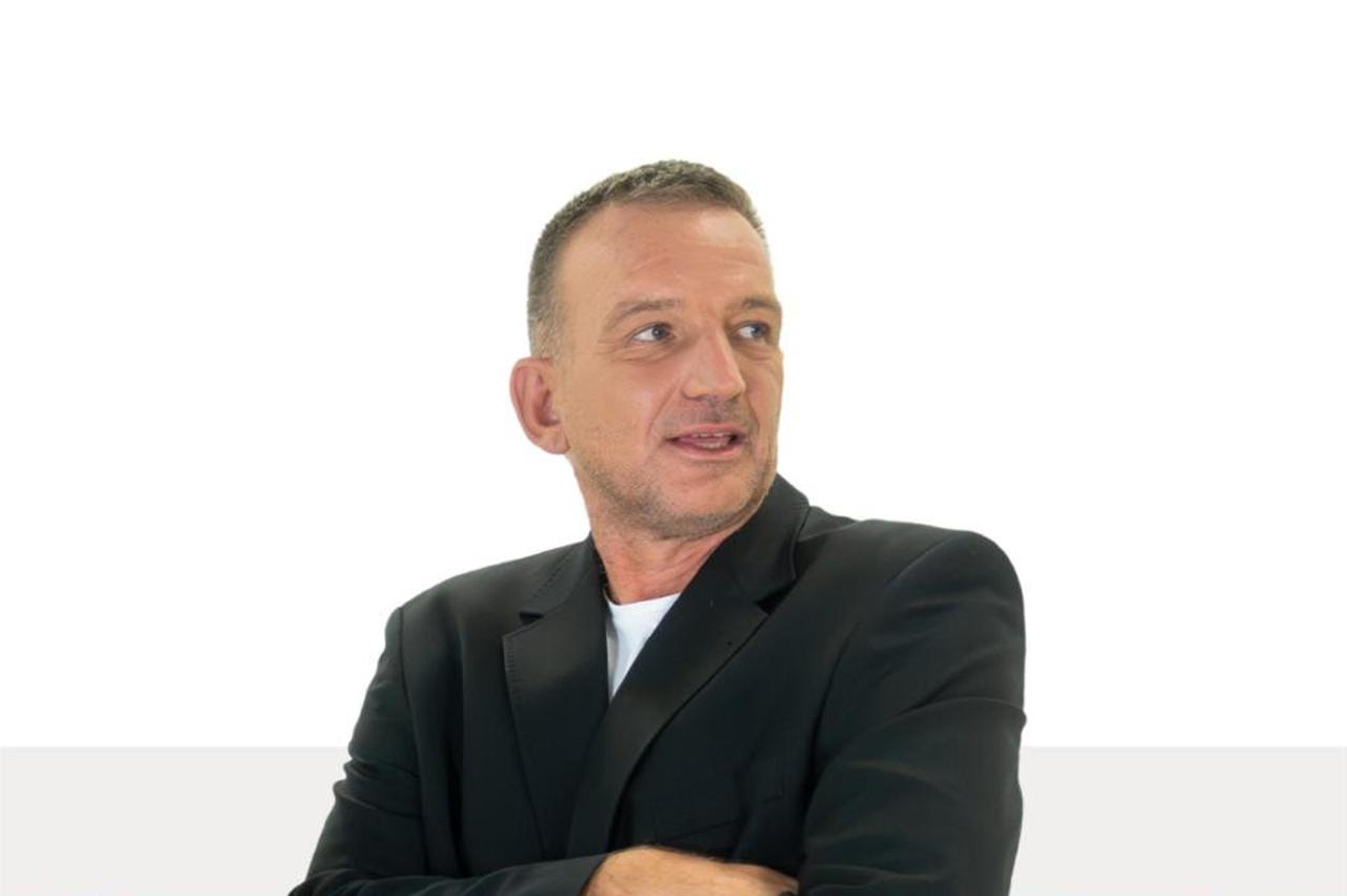Zvonimir Dusper Dus