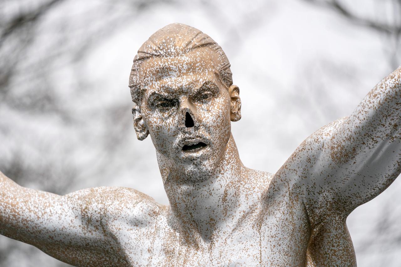 Zlatan Ibrahimović - statua