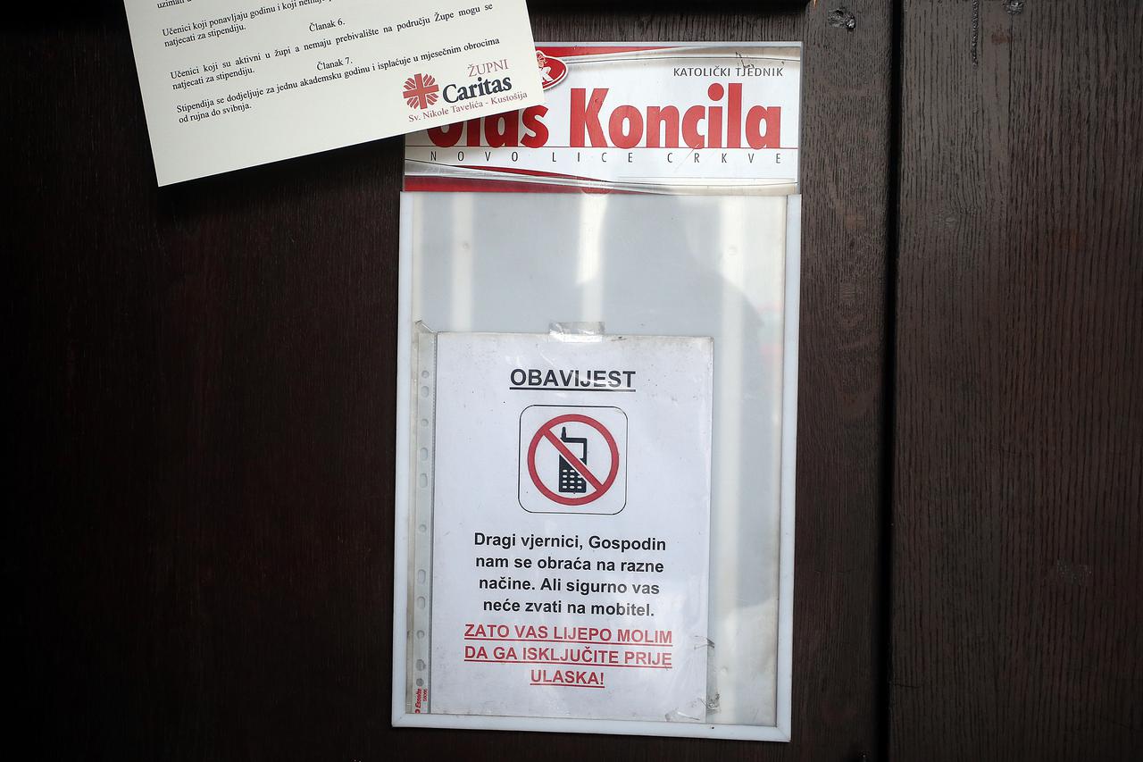 14.10.2016., Zagreb - Zupnik Bozidar Tensek iz Zupe Svetog Nikole Tavelica u Kostosiji. DKS_56145225 Photo: Goran Stanzl/PIXSELL