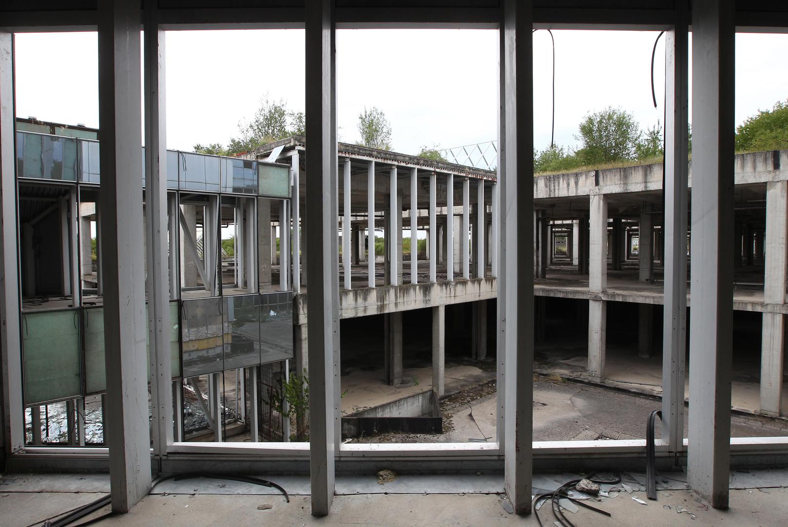 14.07.2017., Zagreb - Devastirano i zapusteno gradiliste Sveucilisne bolnice u Blatu. Photo: Boris Scitar/Vecernji list/PIXSELL