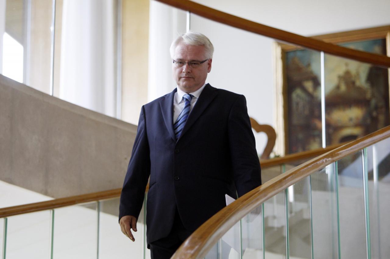 '19.08.2010., Zagreb - Predsjednik Republike dr. Ivo Josipovic dao je izjavu medijima. Photo: Slavko Midzor/PIXSELL'