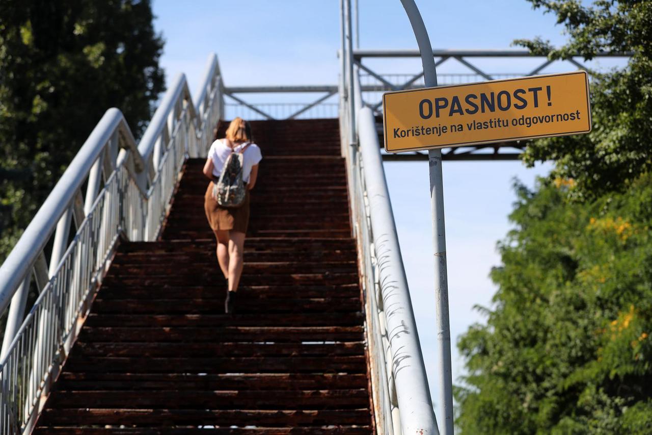 Pješački nathodnik u Kustošiji