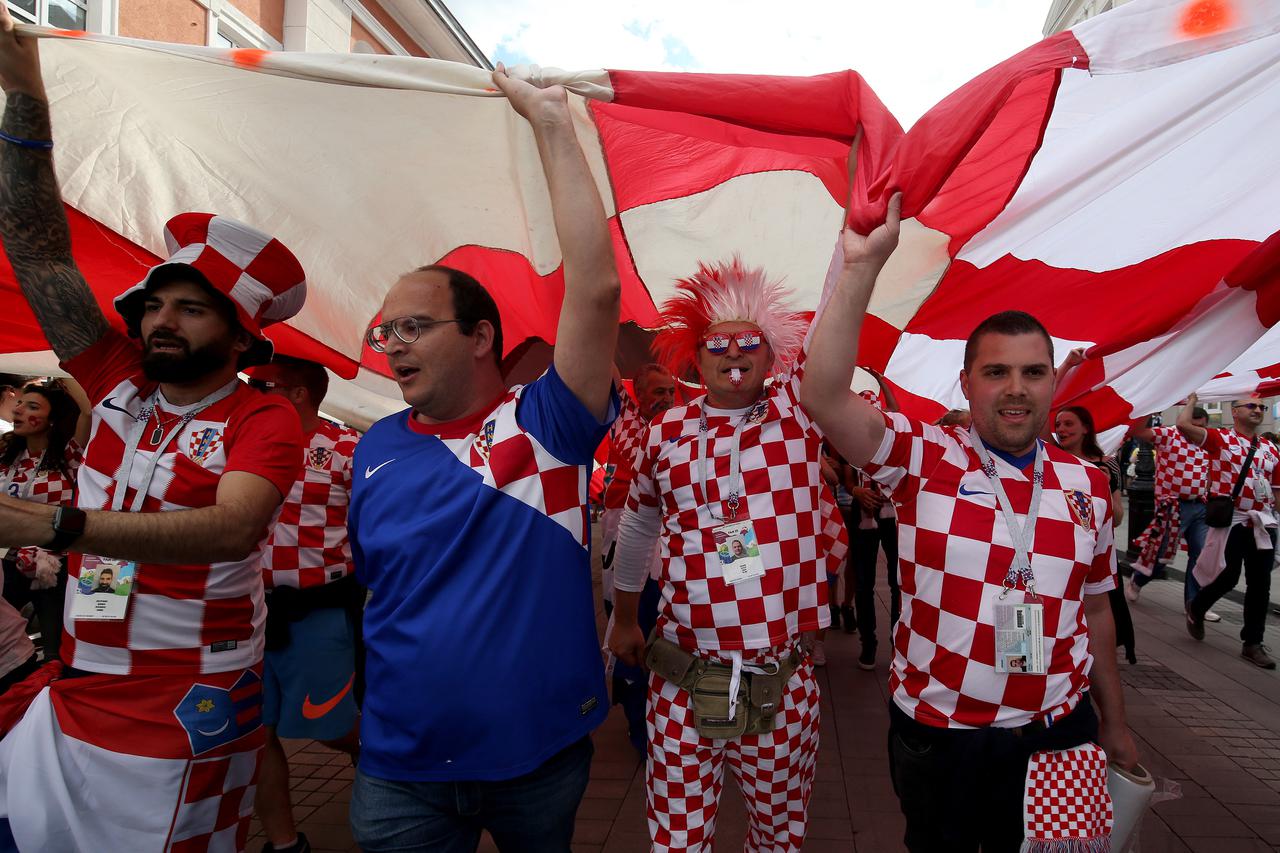 Divovska zastava s kvadratićima