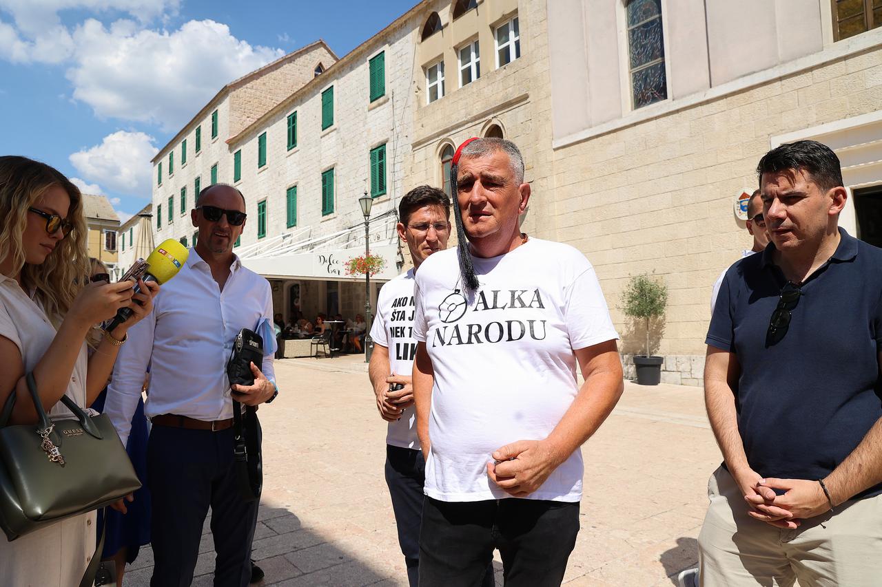 Sinj: Dolazak uzvanika na 311. Sinjsku alku