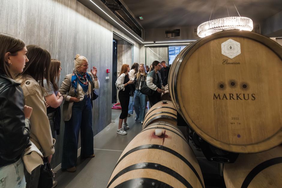 Učenici Olive Allegre posjetili su vinariju Markus Fine Wines u Kaštelima