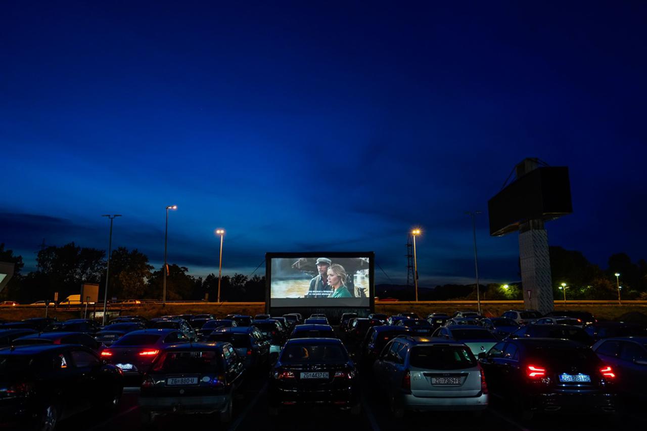 CineStar