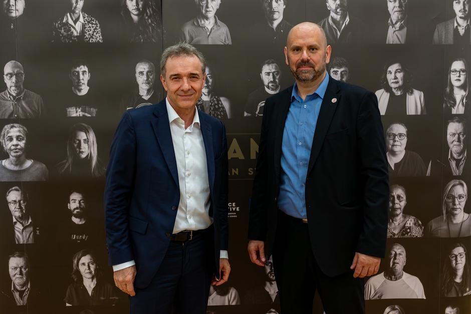 Izložba o žrtvama zlostavljanja u djetinjstvu