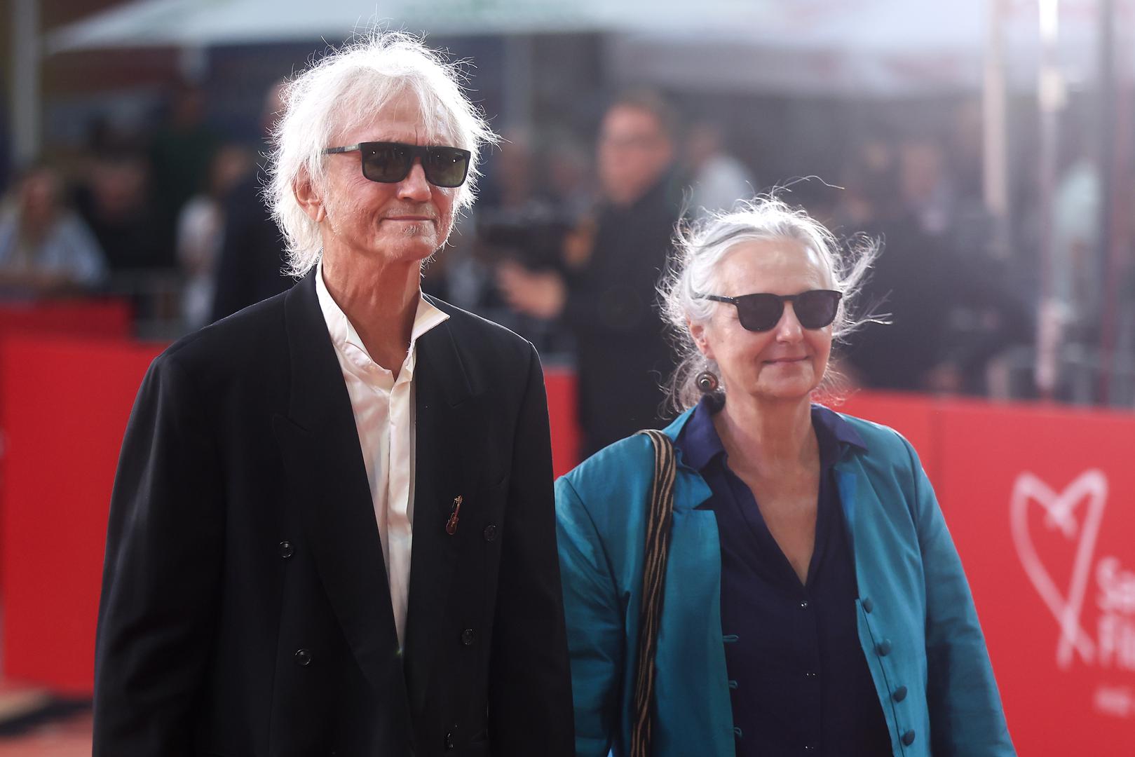 Sanda Hržić često se opisuje kao Rundekova najveća podrška i važan oslonac kroz cijelu njegovu karijeru.