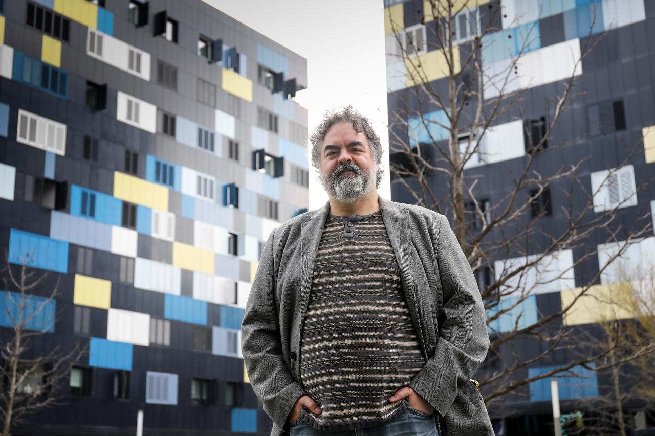 Zagreb: Pjevač Ervin Baučić