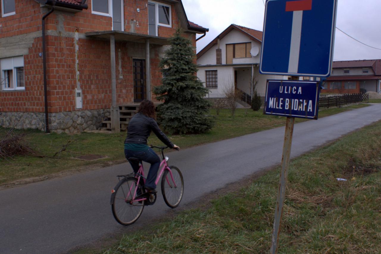 'podravina i bilogora, virovitica, ulica mile budaka, 22.03.2010. stanari male viroviticke slijepe ulice podijeljeni su oko promjene naziva koje zagovaraju viroviticki gradski vijecnici i vijece srpsk