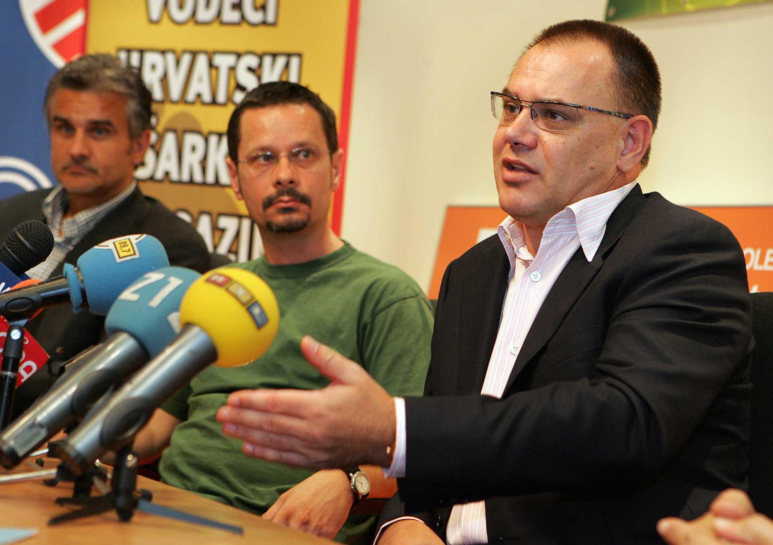 Oca je izgubila prije 18 godina, a četiri godine poslije preminula je i njezina majka Mirjana Jusup Pukanić.
