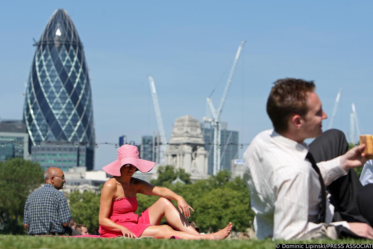 London: Britancima naviknutima na kišu i loše vrijeme, 30 stupnjeva je previše