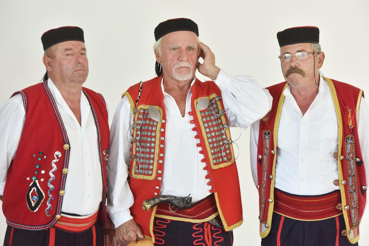 Lišane Ostrovičke: KUD Sveti Nikola Tavelić