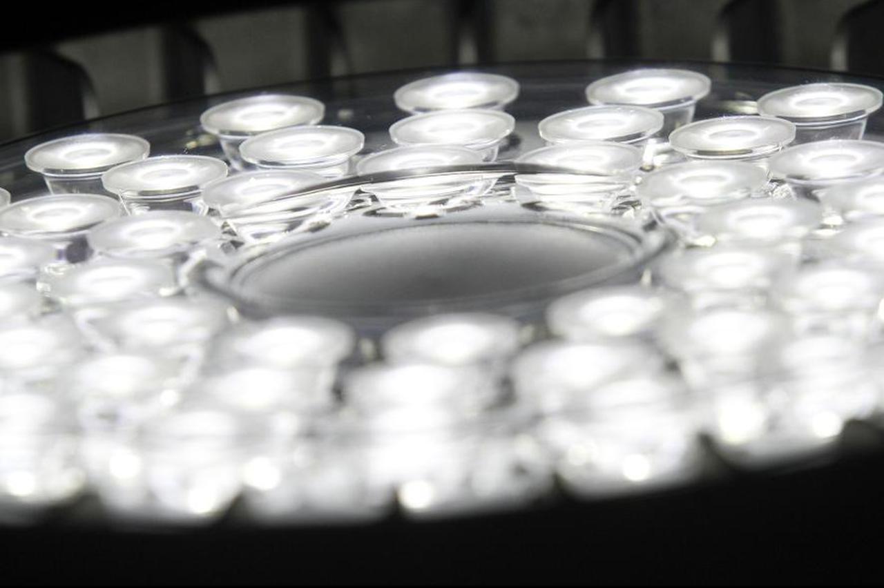  LED rasvjeta