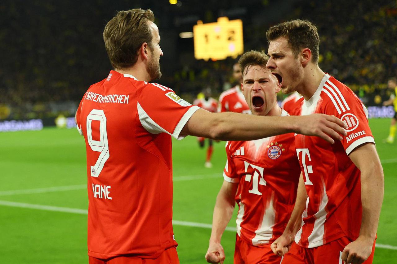 Bundesliga - Borussia Dortmund v Bayern Munich