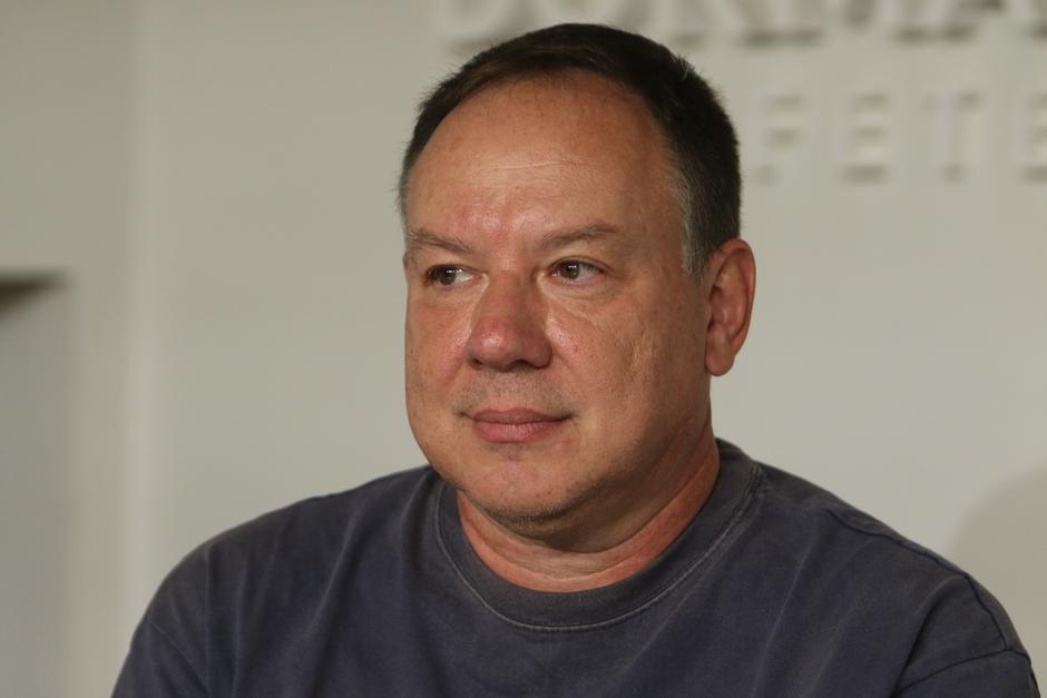 Jurica Pavičić u Beogradu na promociji knjige 'Crvena voda' u kafeteriji Bukmarker knjižare Delfi SKC