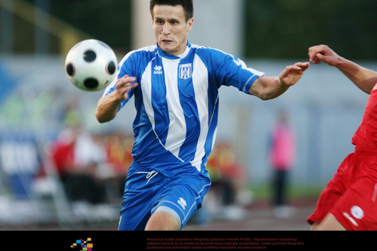 '07.08.2010., Karlovac - Nogometna utakmica 3. kola 1. HNL izmedju NK Karlovac i NK Split. Mario Baric. Photo: Goran Jakus/PIXSELL'
