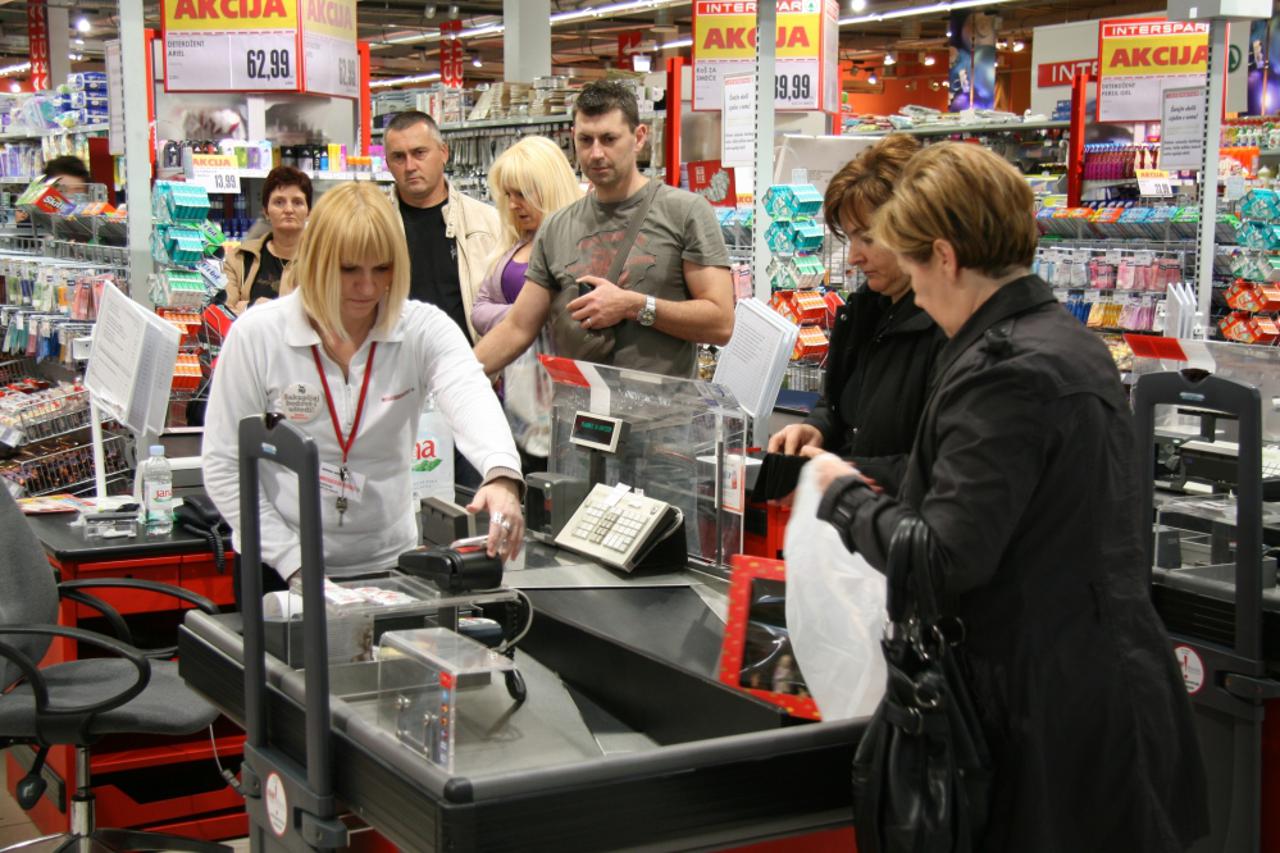 interspar02_dog_131110