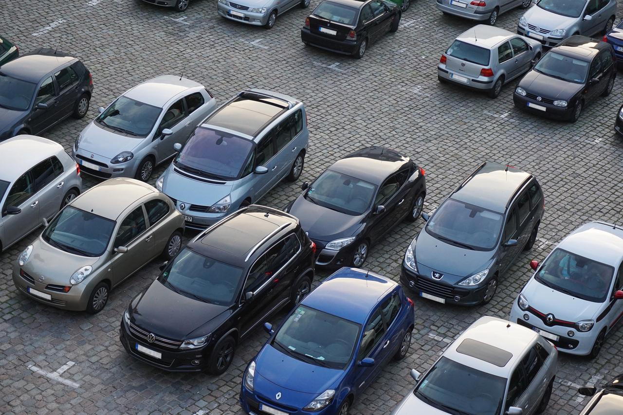 automobili