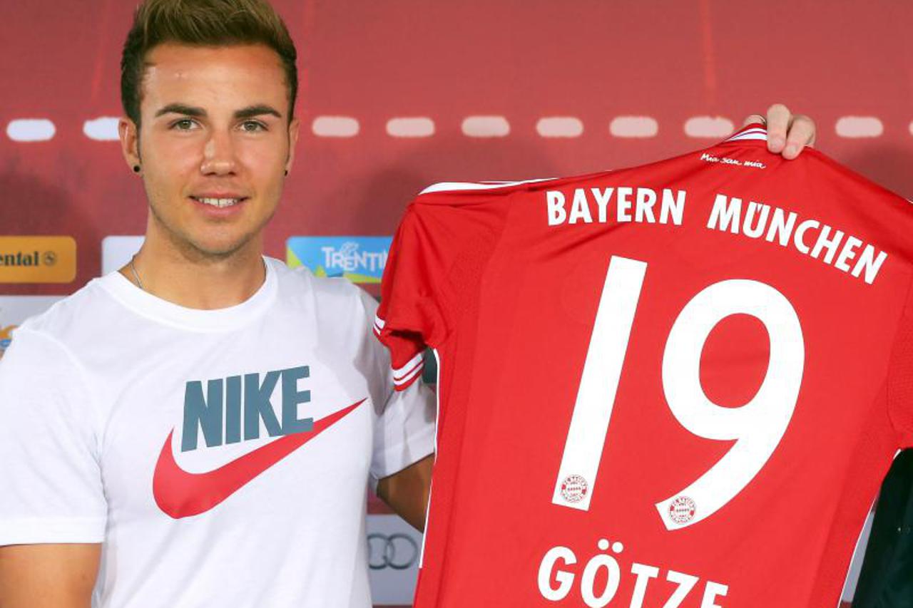 Gotze predstavljanje (1)