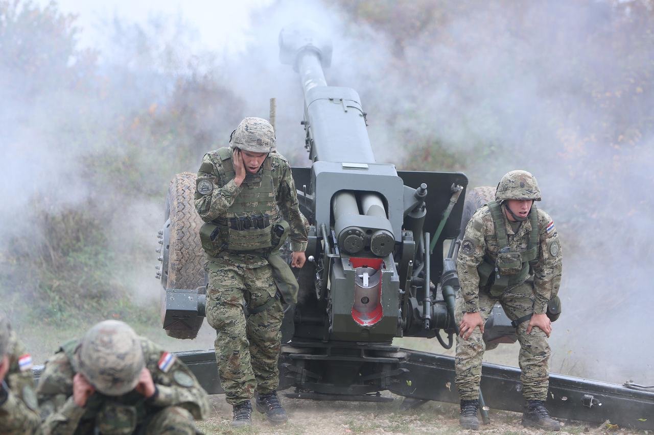 Na vojnom poligonu Eugen Kvaternik održana je vojna vježba Velebit 18