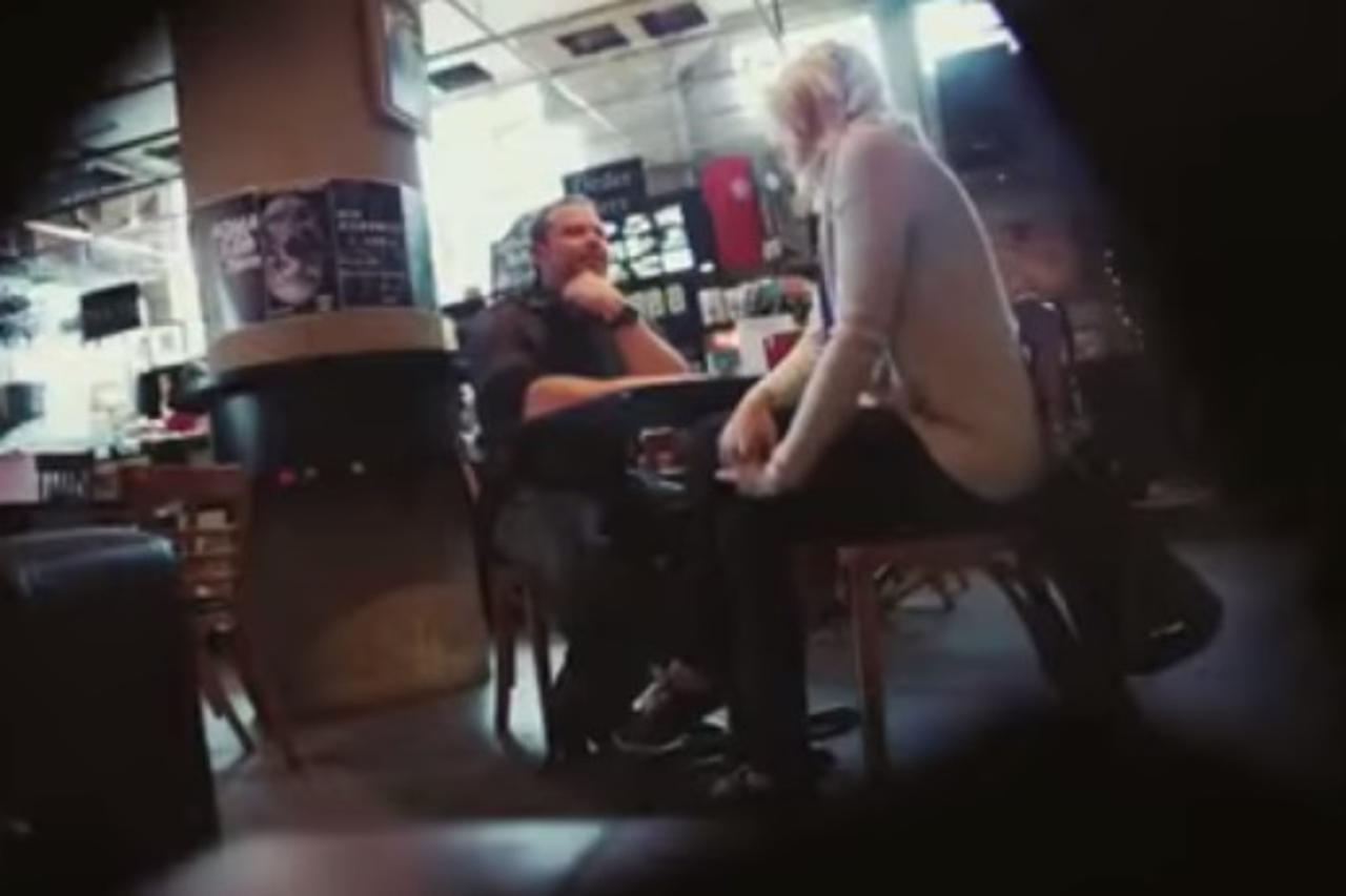 Spoj na slijepo s neočekivanim završetkom 