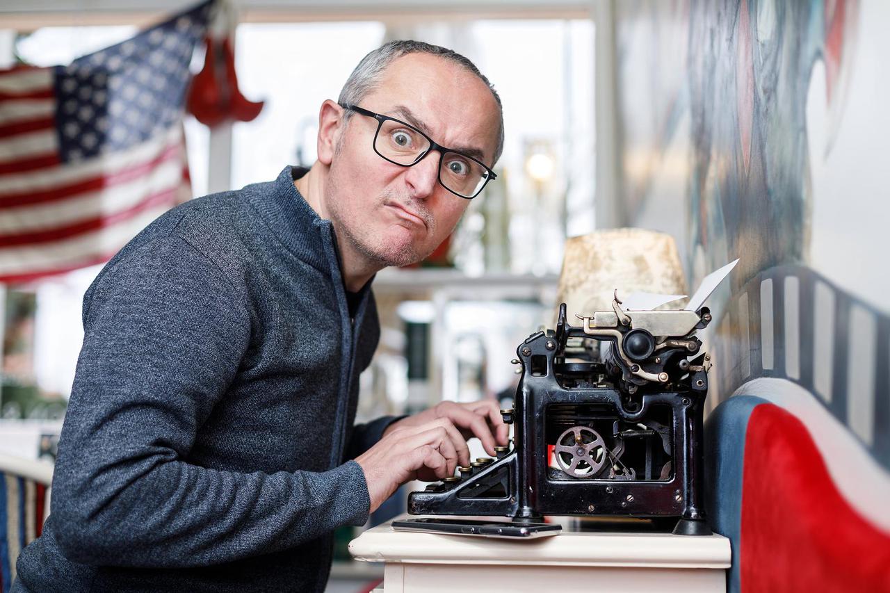 Zagreb: Peđa  Bajović, stand-up komičar