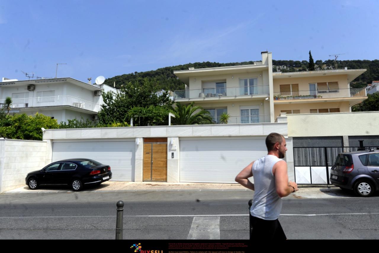 '23.07.2012., Split - Kuca gradonacelnika Zeljka Keruma koja je opljackana. Photo: Tino Juric/PIXSELL'