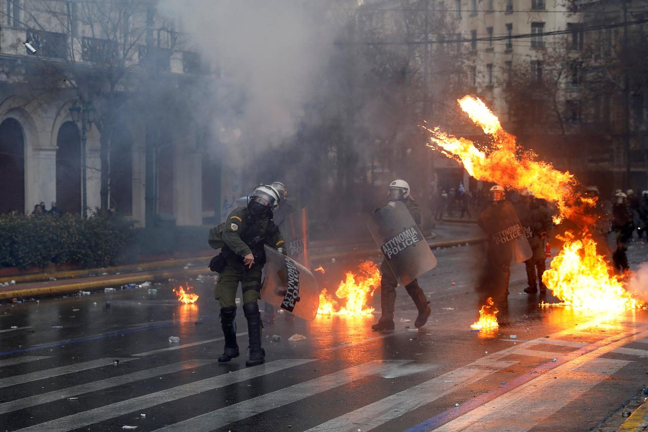 Veliki prosvjedi u Grčkoj