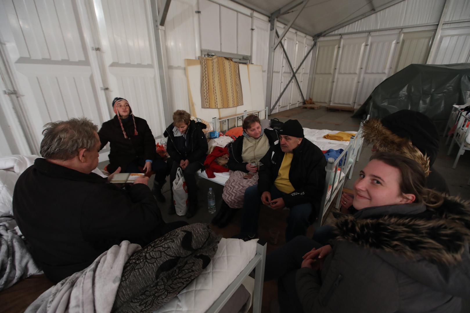 31.12.2020. Glina- Ispracaj 2020.godine u podrucju stradalom u potresu. Prihvatni centar.Photo: Boris Scitar/Vecernji list/PIXSELL