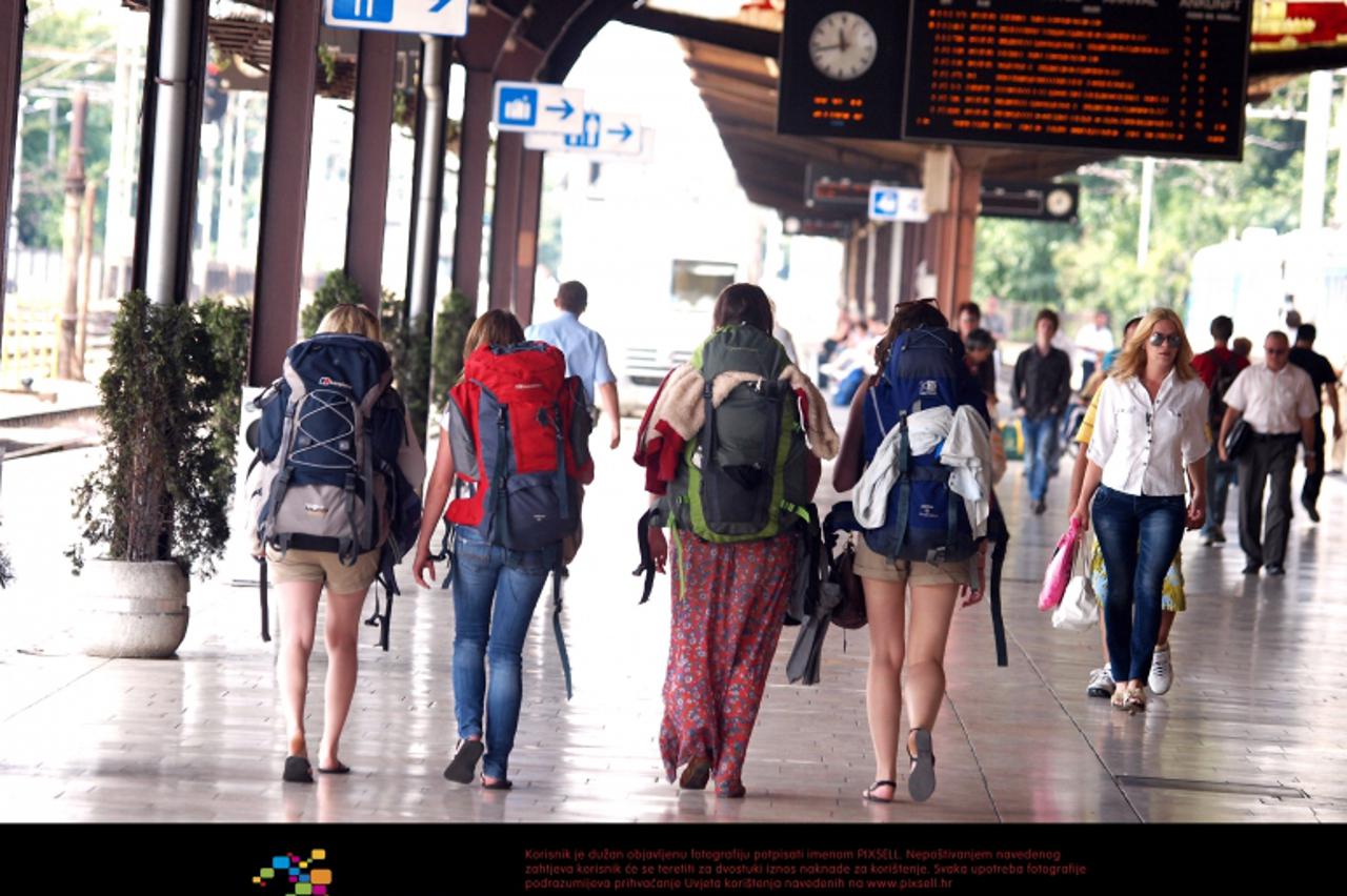 '05.07.2011., Glavni kolodvor, Zagreb - Turisti na zeljeznickom kolodvoru, ilustracija.  Photo: Borna Filic/PIXSELL'