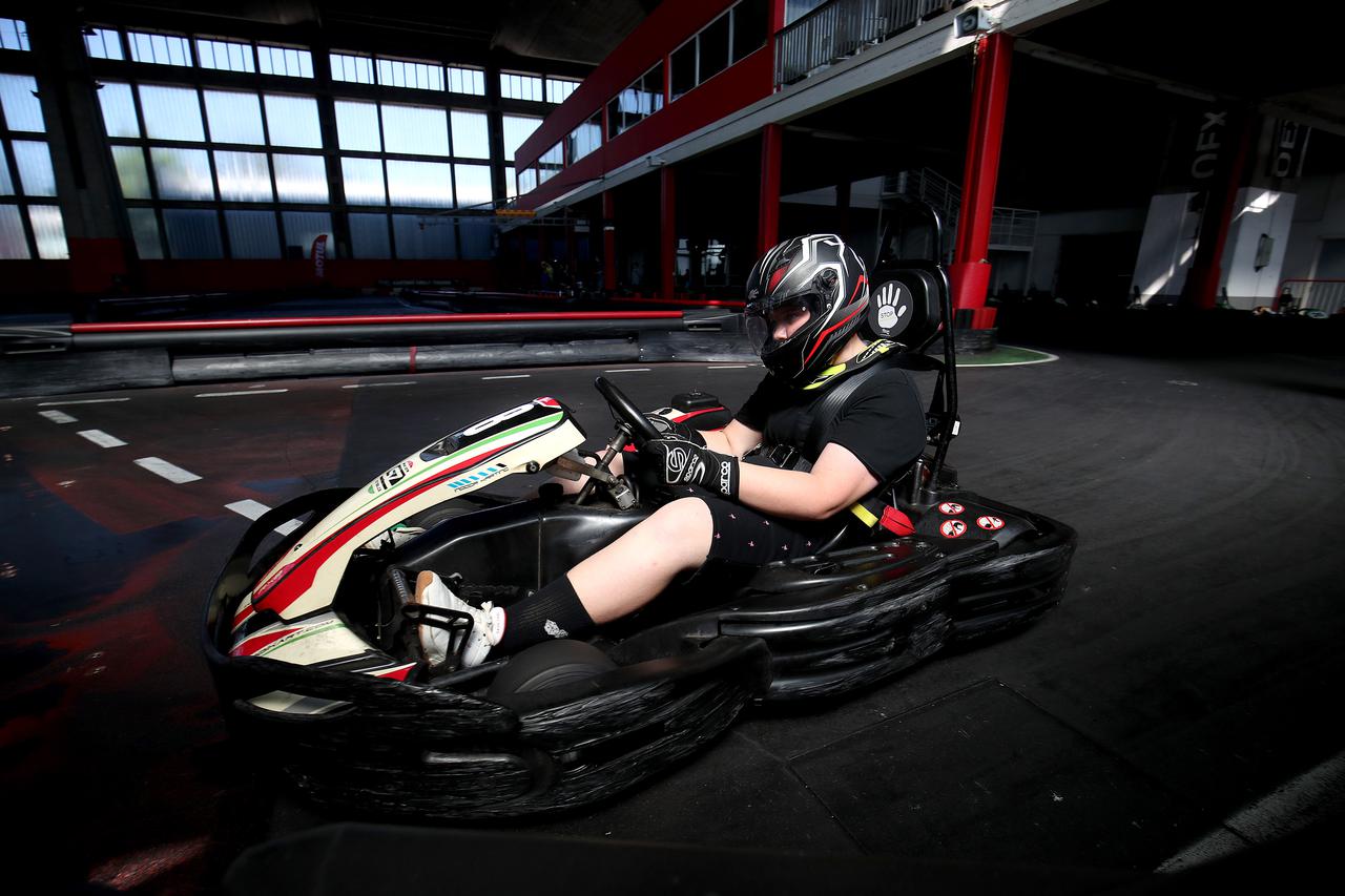 Zagreb: Povodom Međunarodnog dana nevine djece žrtava agresije održana humanitarna utrka "Kids4Kids" u amaterskom kartingu 