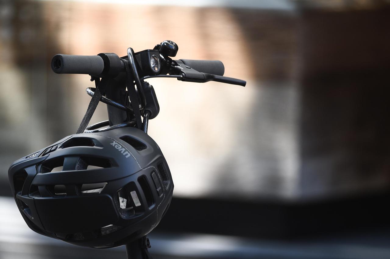 Građani poštuju novi zakon o obaveznoj kacigi za vozače električnih romobila