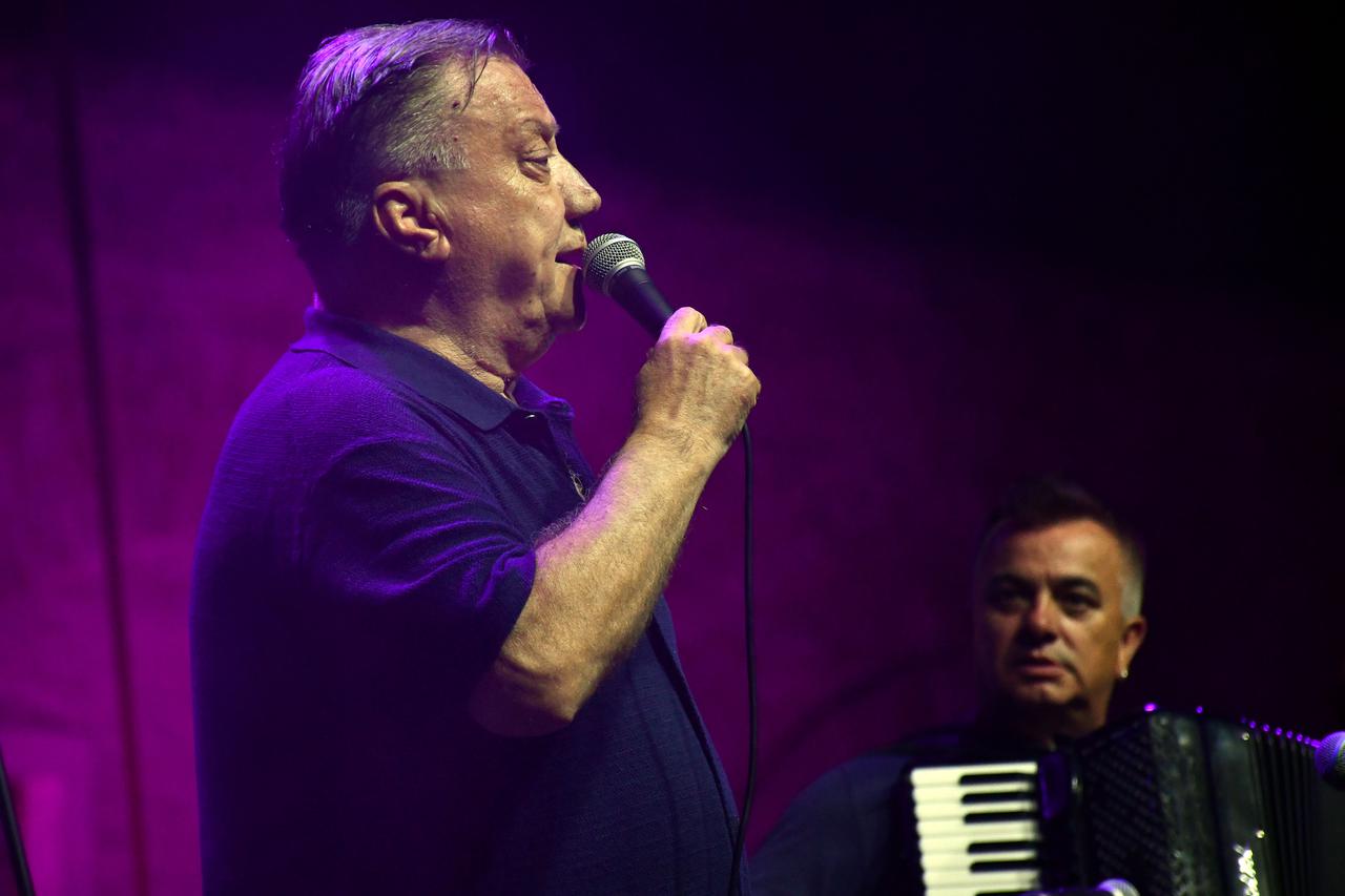 Slavonski Brod: Koncert Halida Bešlića u Tvrđavi Brod